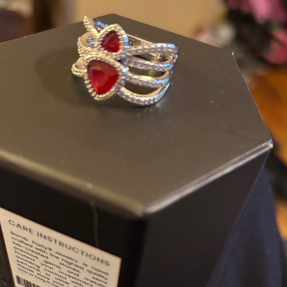 Ruby on Rhodium Ring - Picture 6 of 6
